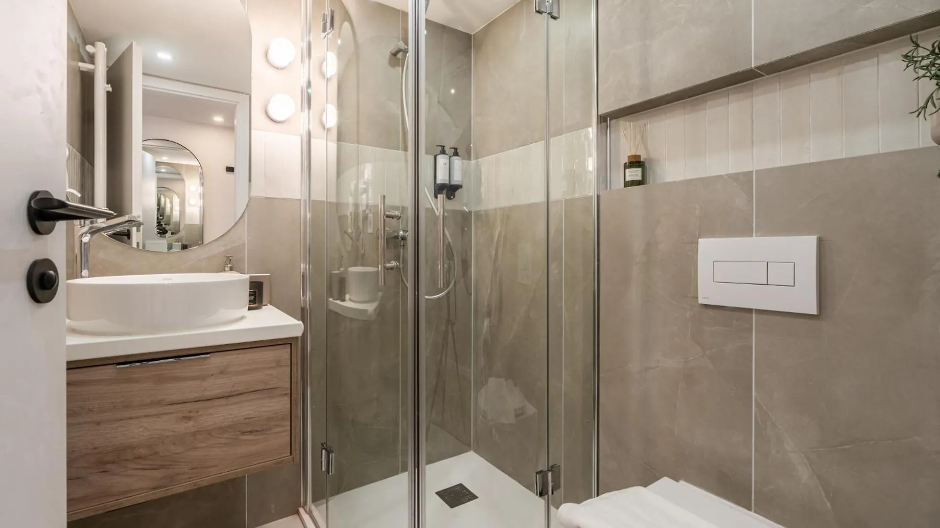 Sofia Boutique Apartments, Best Location By Bqa بودابست 0*,
